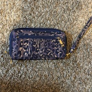 Travelon Animal Print Wristlet